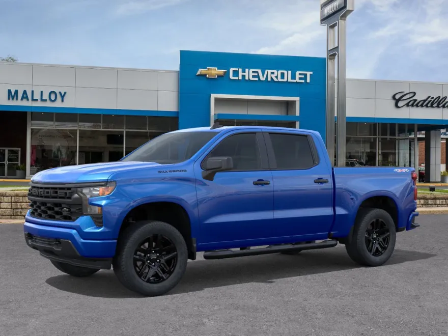 2025 Chevrolet Silverado 1500 Custom photo 1