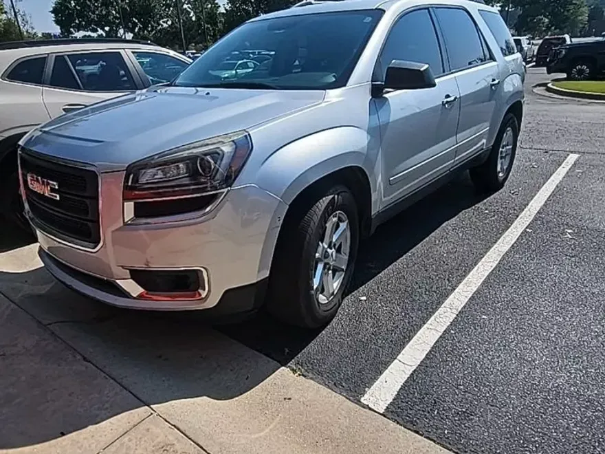 2015 Gmc Acadia SLE photo 1