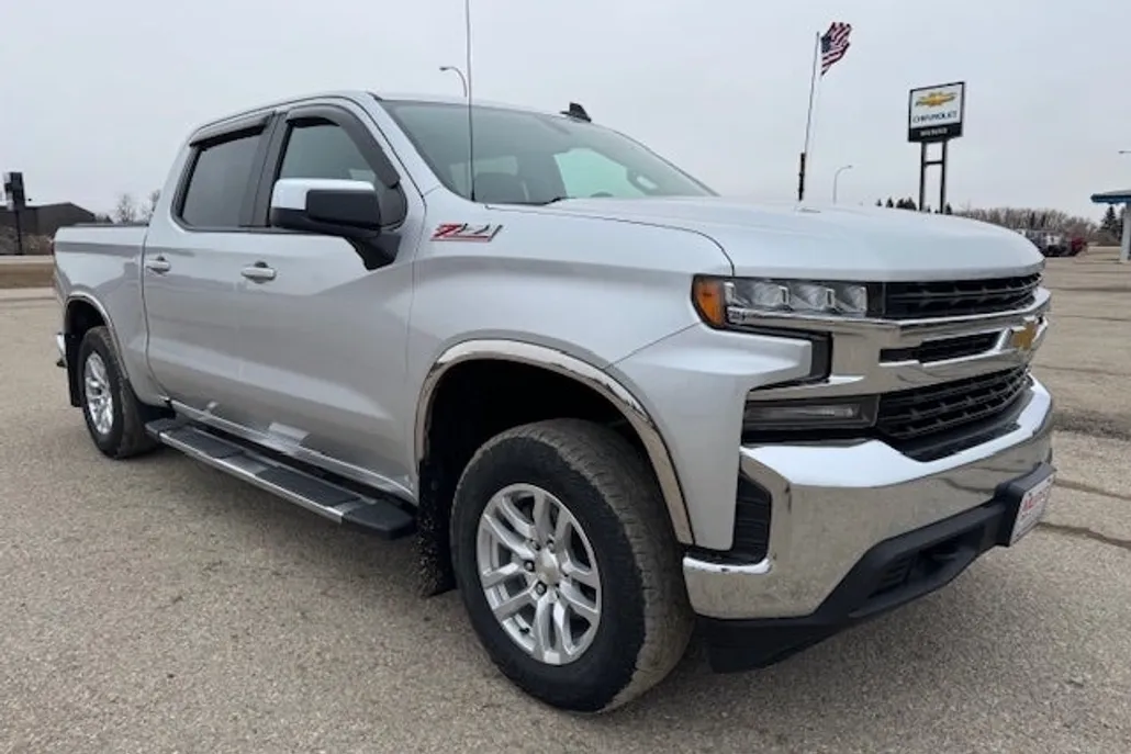 2020 Chevrolet Silverado 1500 LT photo 1