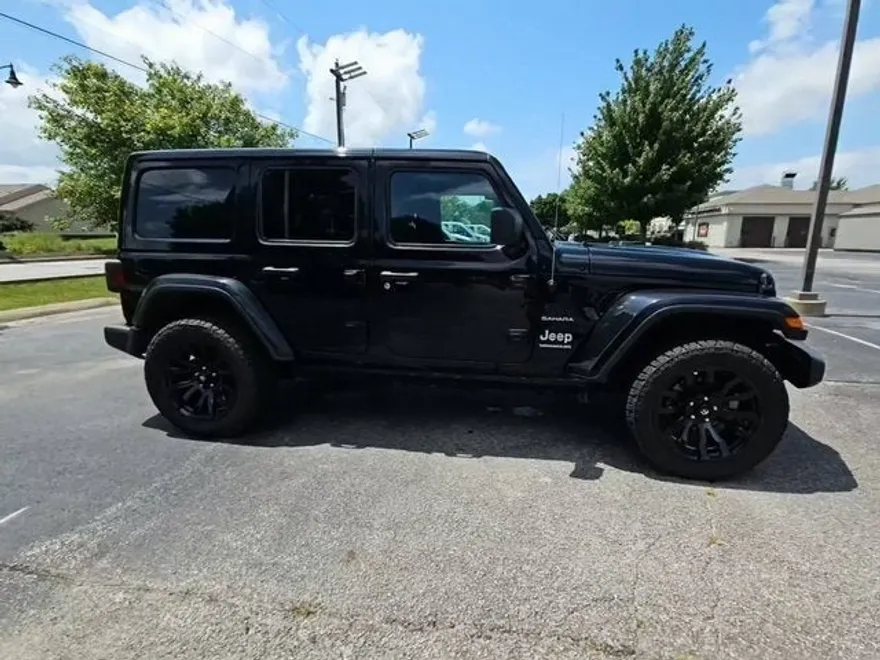 2023 Jeep Wrangler Sahara photo 1