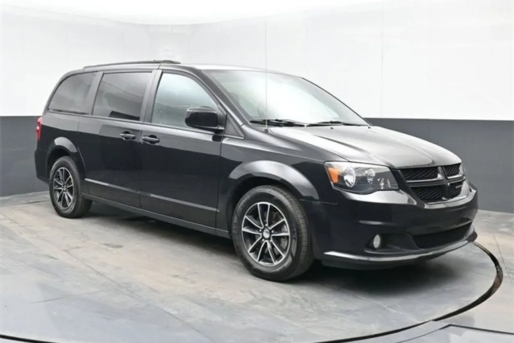 2018 Dodge Grand Caravan GT photo 1