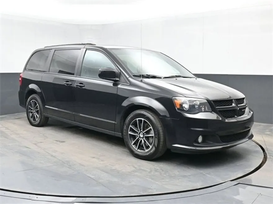 2018 Dodge Grand Caravan GT photo 1