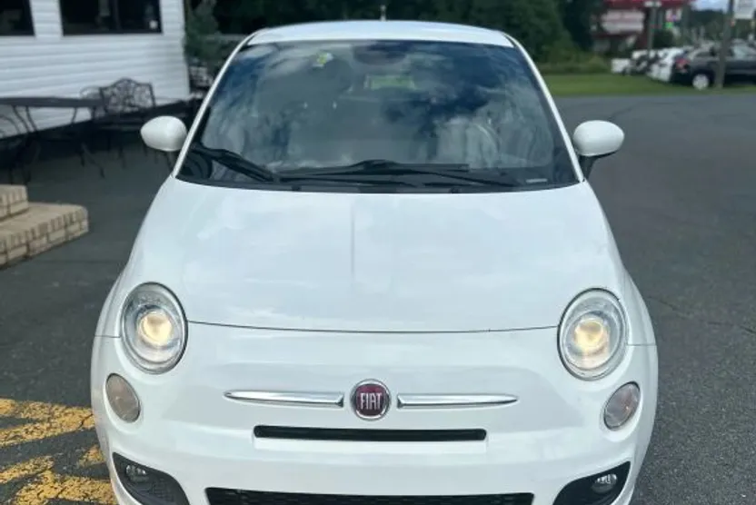 2015 Fiat 500 Sport photo 1