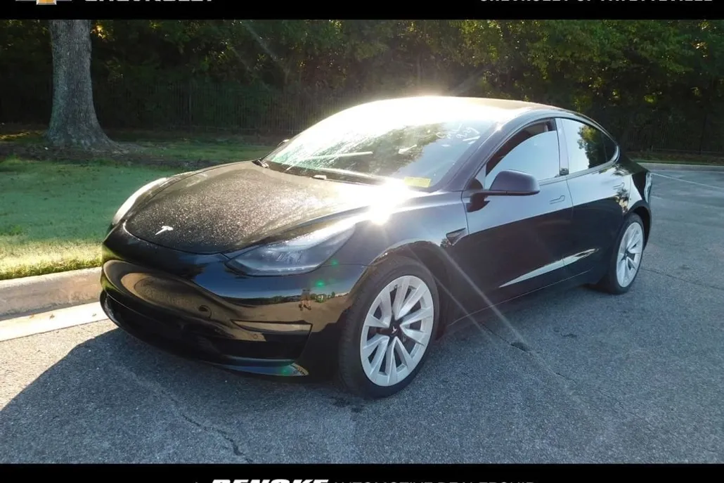 2021 Tesla Model 3 Standard Range Plus photo 1