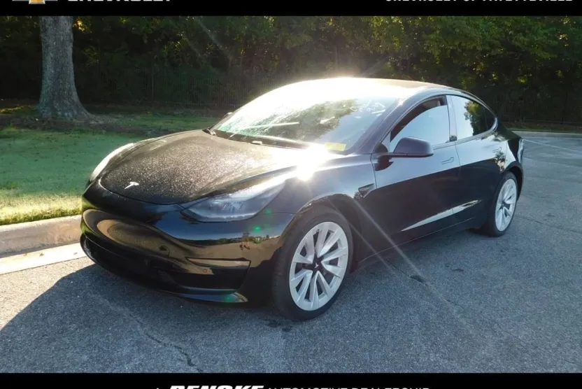 2021 Tesla Model 3 Standard Range Plus photo 1