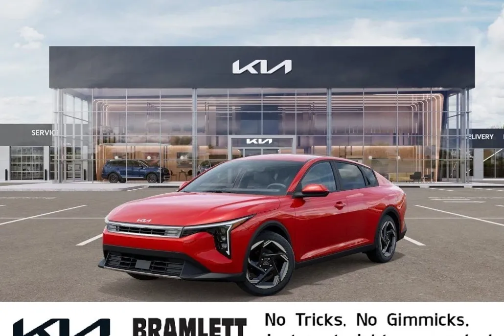 2025 Kia K4 EX photo 1