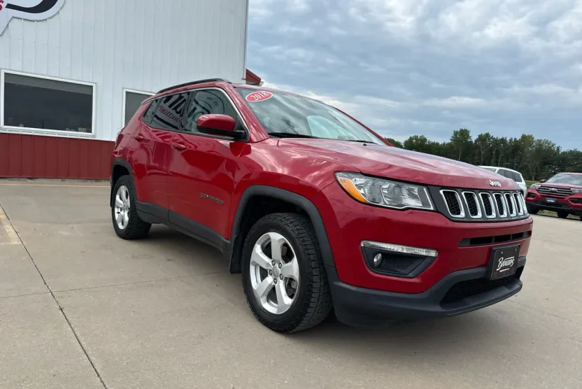 2018 Jeep Compass Latitude photo 1