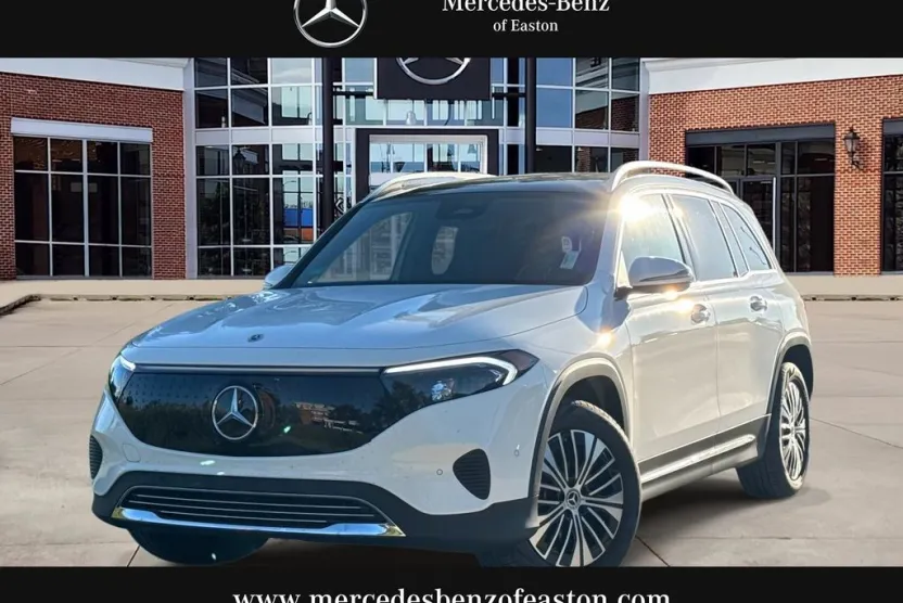 2025 Mercedes Benz EQB 300 4MATIC photo 1