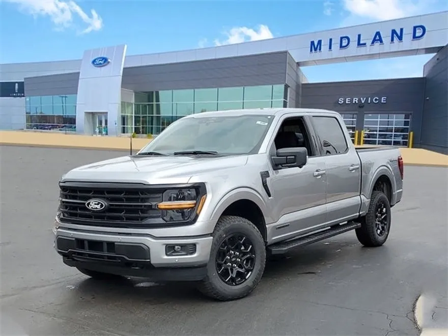 2025 Ford F-150 XLT photo 1