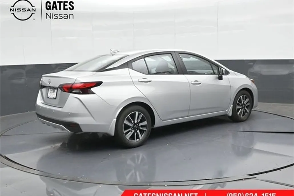 2025 Nissan Versa SV photo 1