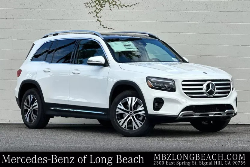 2026 Mercedes Benz GLB 250 photo 1