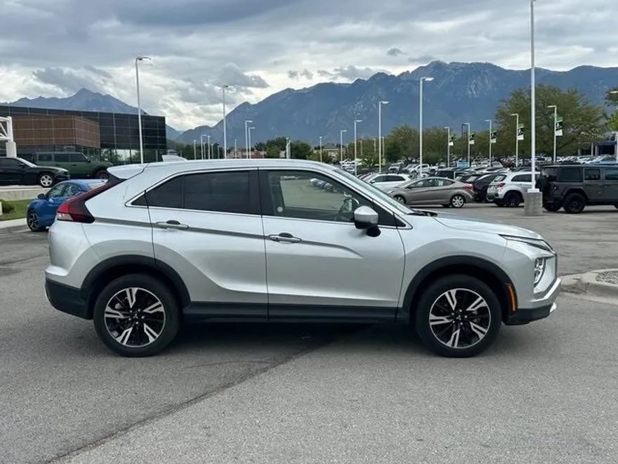 2024 Mitsubishi Eclipse Cross SE photo 1