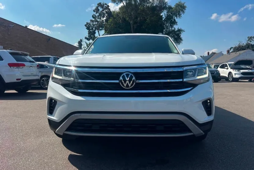 2022 Volkswagen Atlas SE photo 1