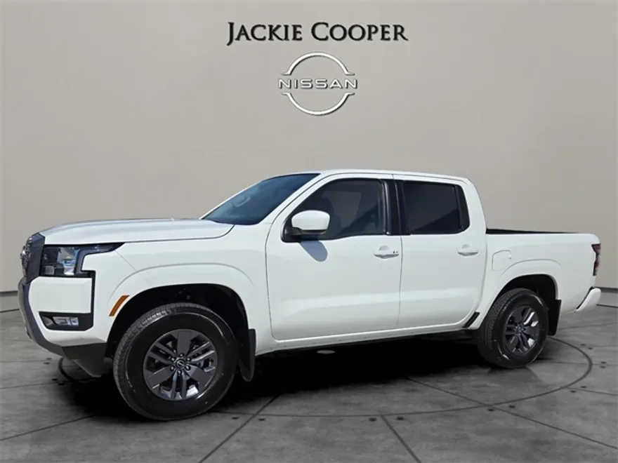 2025 Nissan Frontier SV photo 1