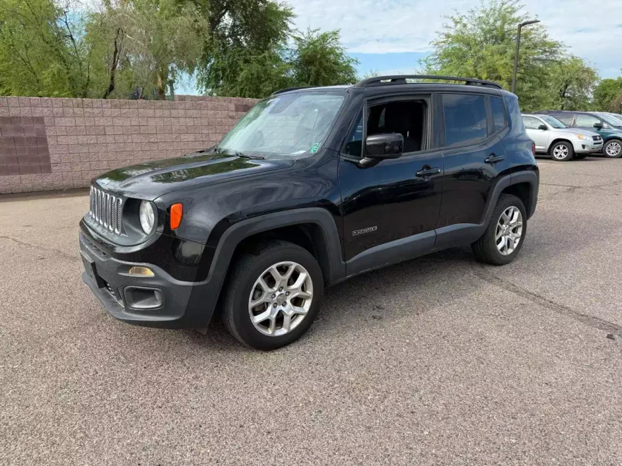 2017 Jeep Renegade Latitude North Edition photo 1