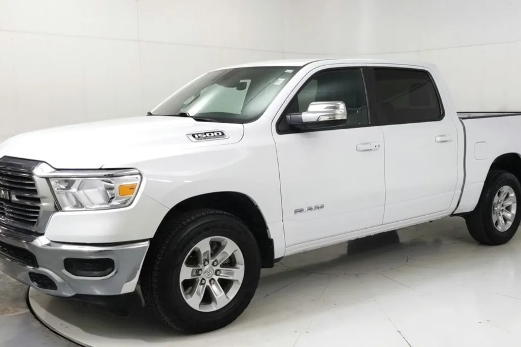 2024 Ram 1500 Laramie photo 1