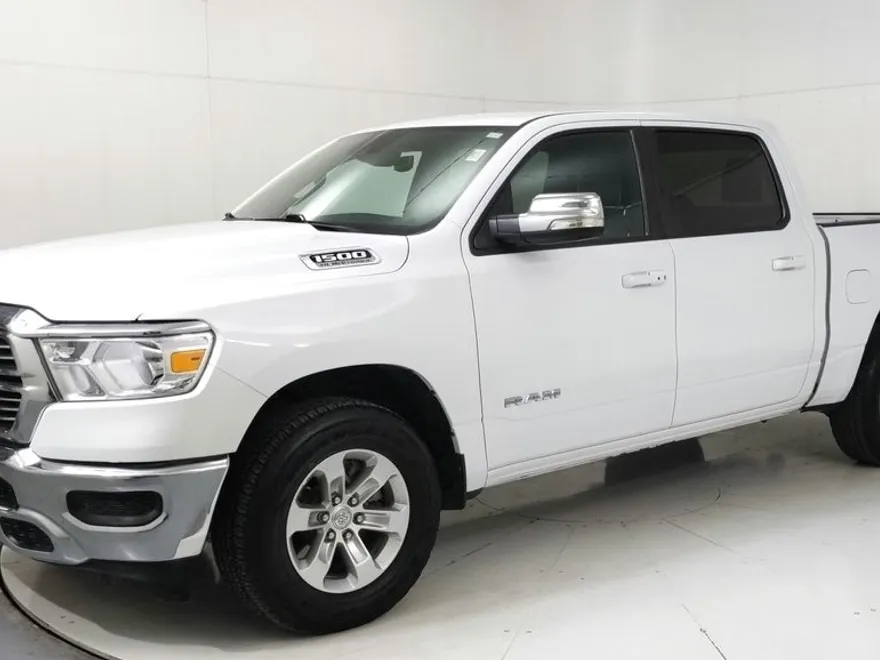 2024 Ram 1500 Laramie photo 1