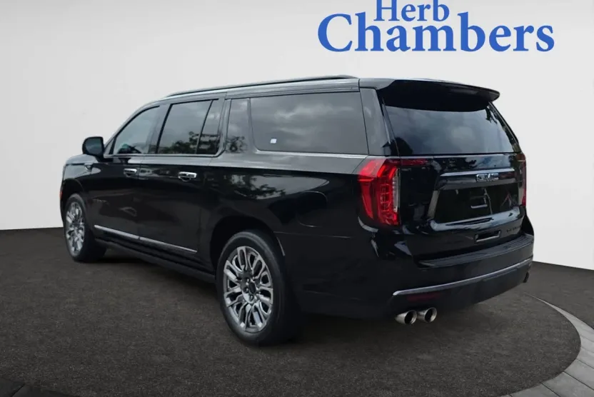 2023 Gmc Yukon XL Denali Ultimate photo 1