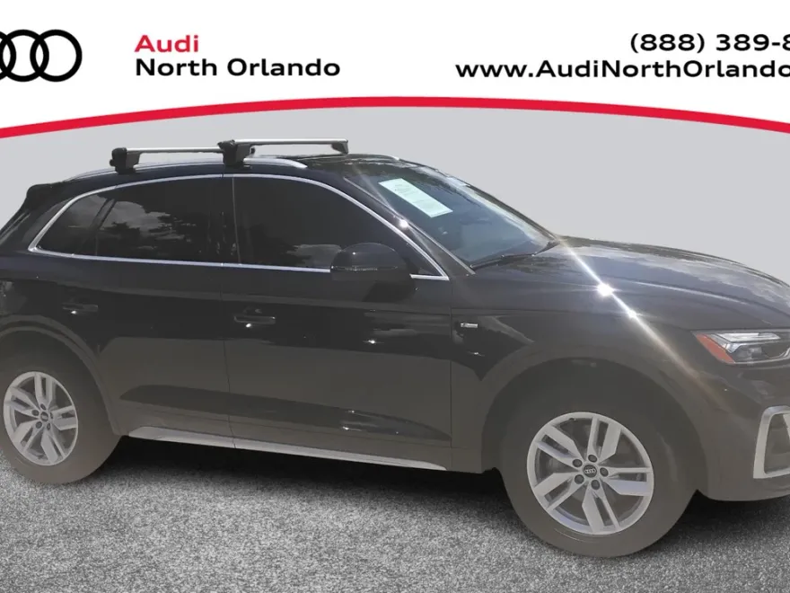 2022 Audi Q5 S line Premium photo 1
