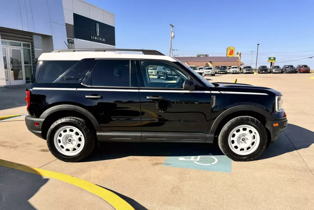 2023 Ford Bronco Sport Heritage photo 1