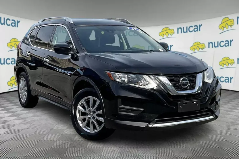 2019 Nissan Rogue SV photo 1