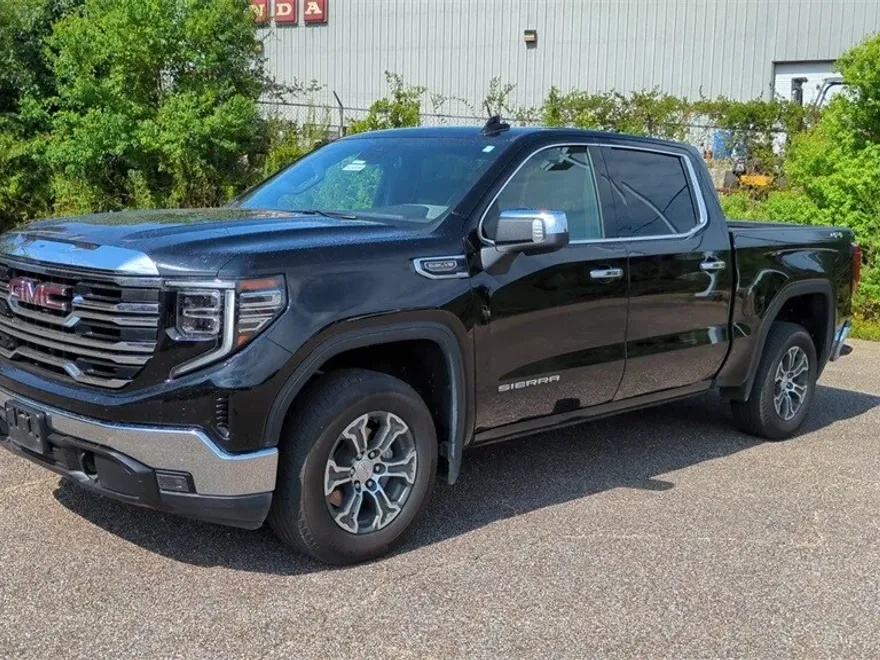 2024 Gmc Sierra 1500 SLT photo 1