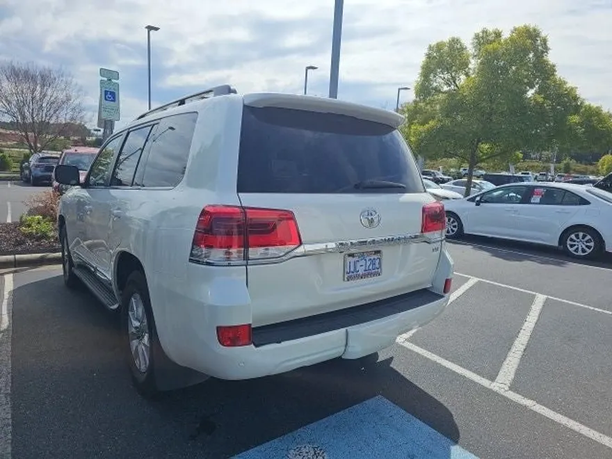 2021 Toyota Land Cruiser Base photo 1