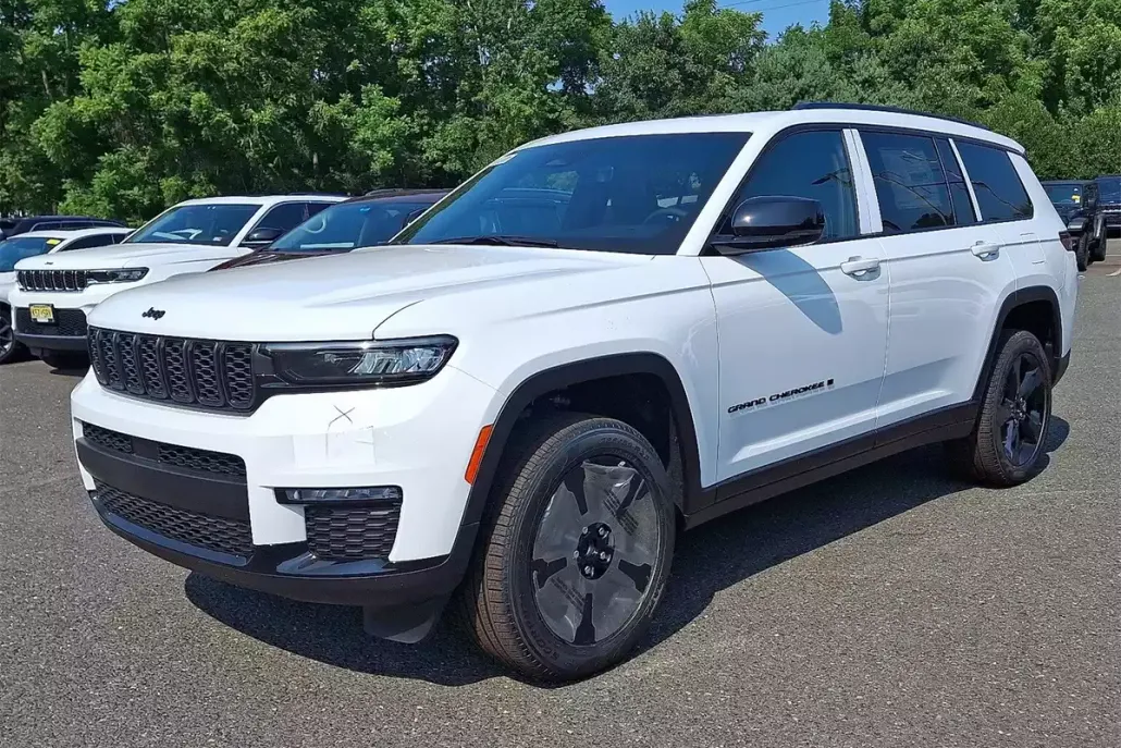 2025 Jeep Grand Cherokee Limited photo 1