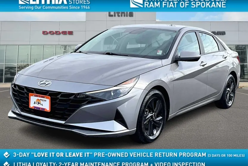 2021 Hyundai Elantra SEL photo 1