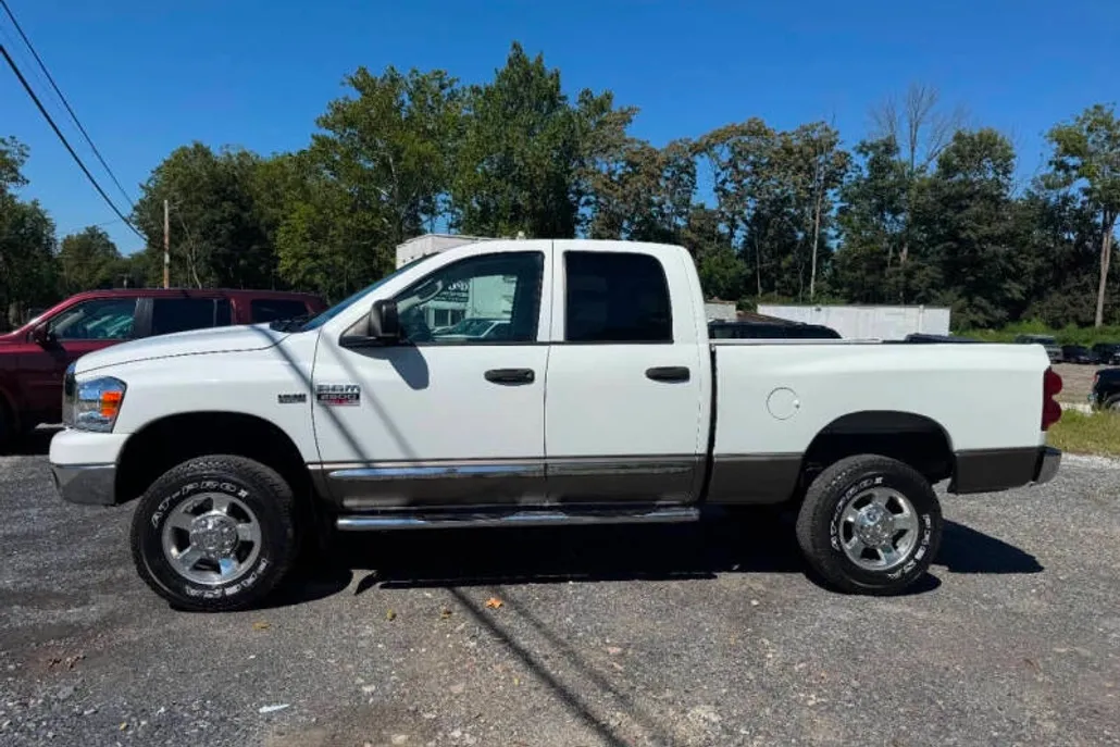 2008 Dodge Ram Laramie photo 1