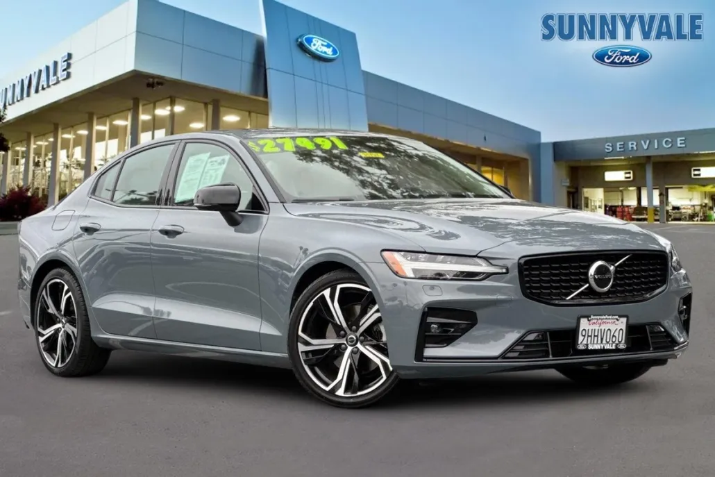 2024 Volvo S60 Core photo 1
