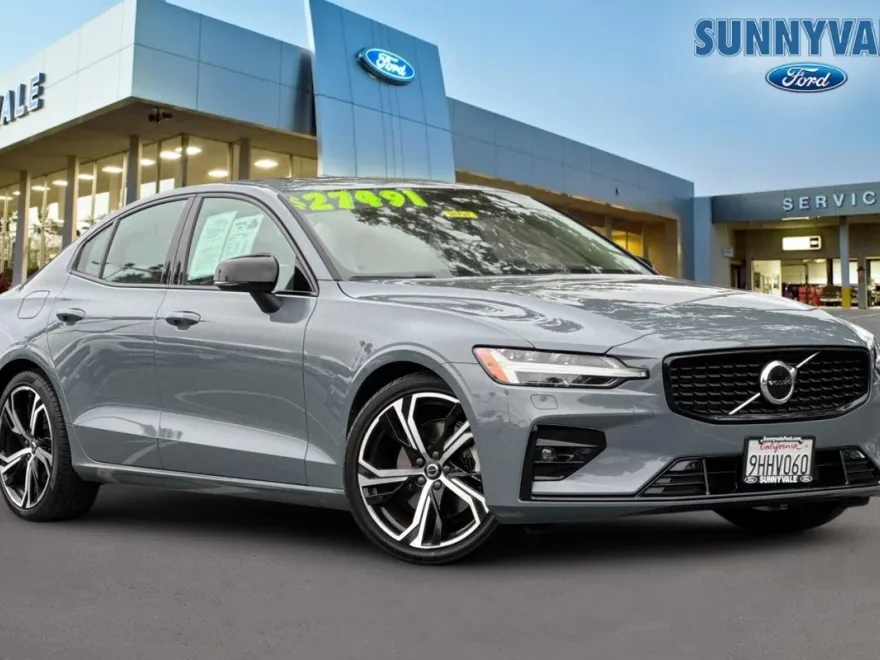 2024 Volvo S60 Core photo 1