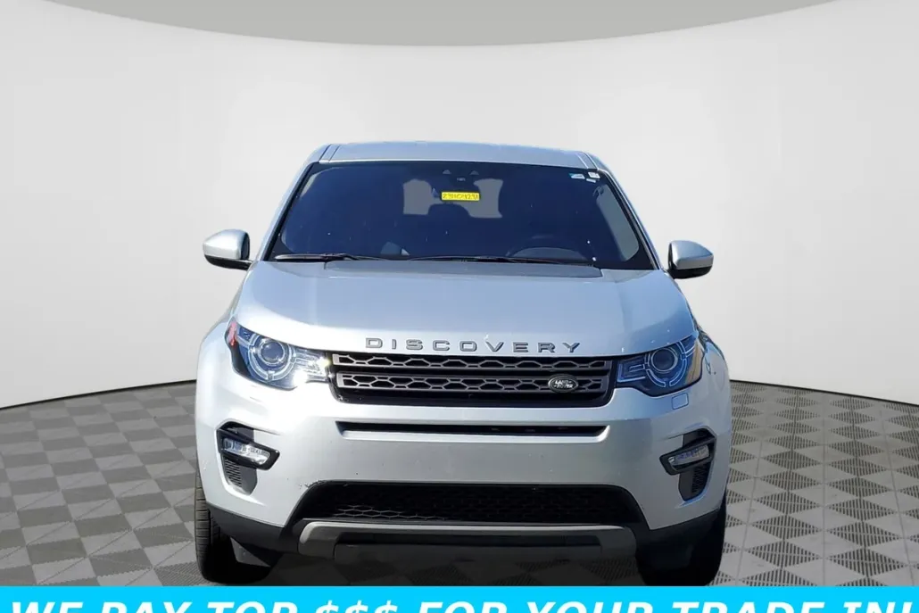 2019 Land Rover Discovery Sport SE photo 1