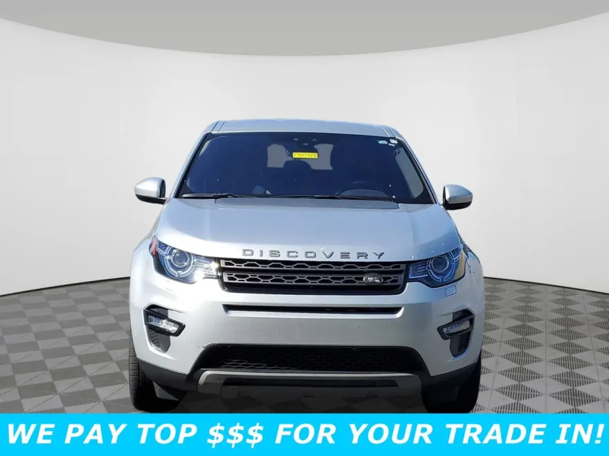 2019 Land Rover Discovery Sport SE photo 1