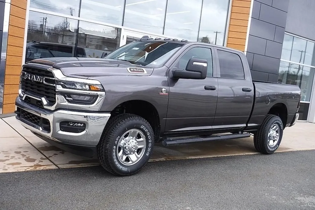 2025 Ram 2500 Tradesman photo 1