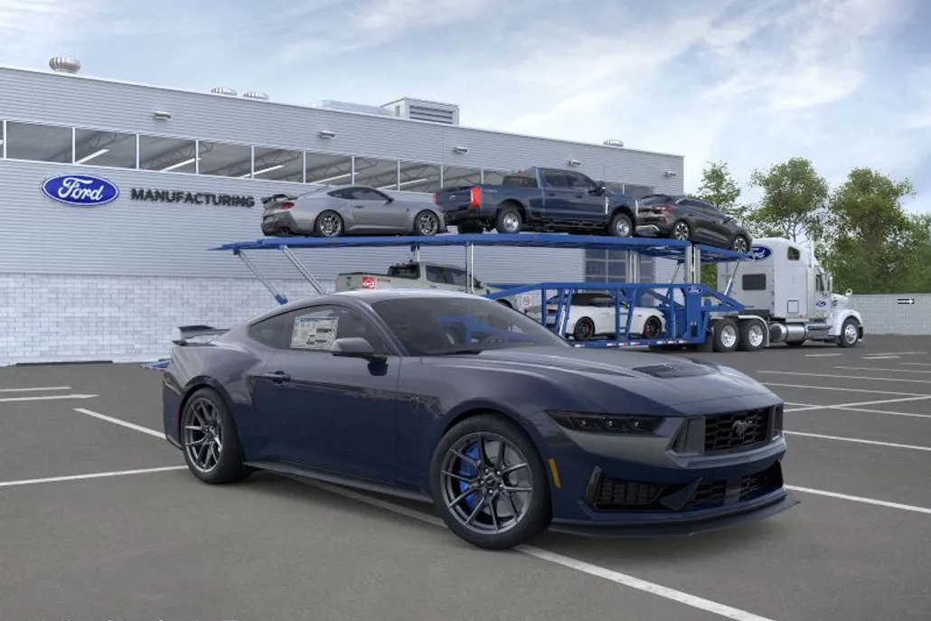 2025 Ford Mustang Dark Horse Premium photo 1