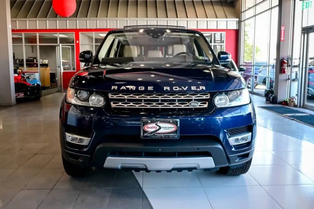 2017 Land Rover Range Rover Sport HSE photo 1