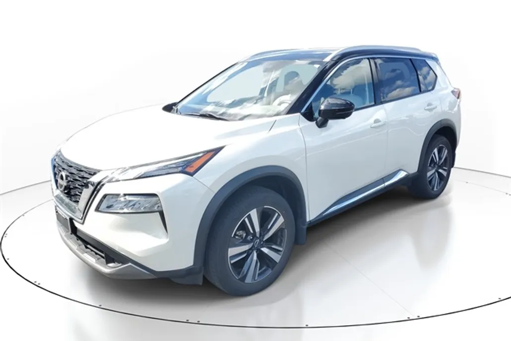 2023 Nissan Rogue SL photo 1