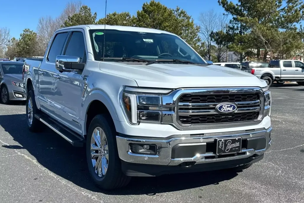 2025 Ford F-150 Lariat photo 1