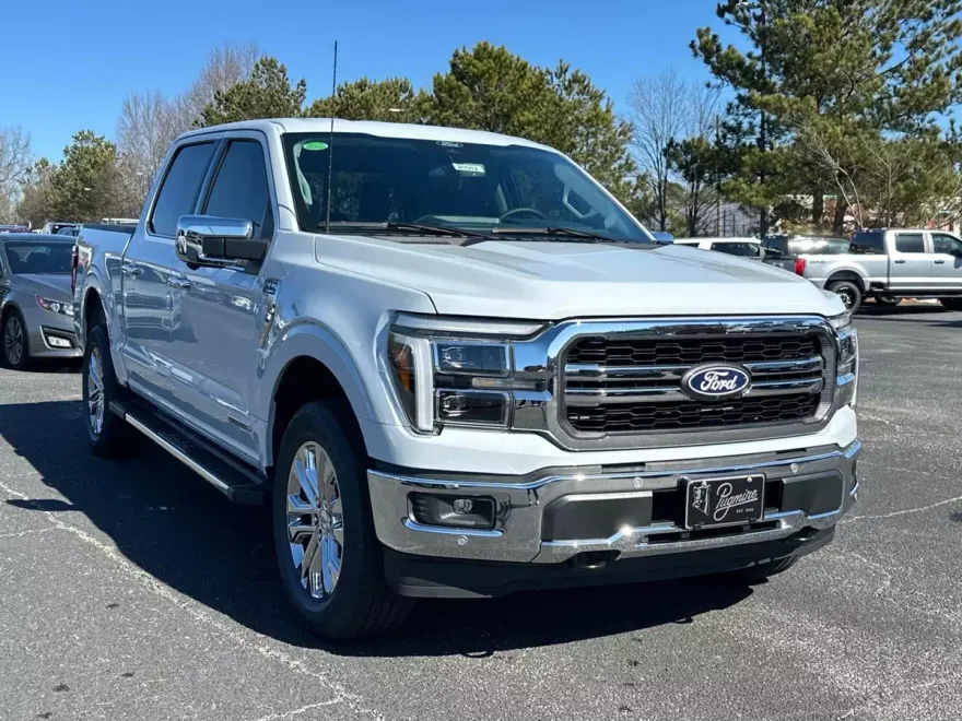 2025 Ford F-150 Lariat photo 1