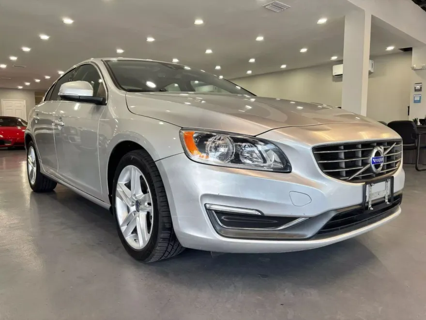 2015 Volvo S60 T5 Premier photo 1