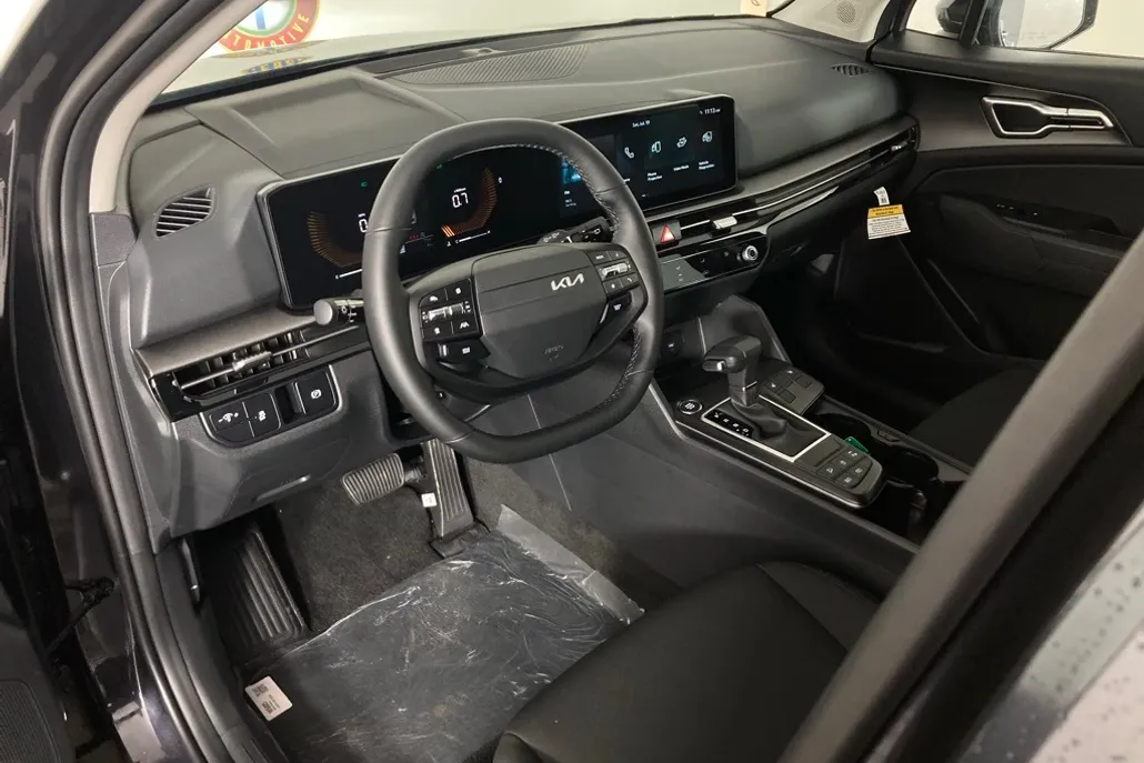 2026 Kia Sportage LX photo 1