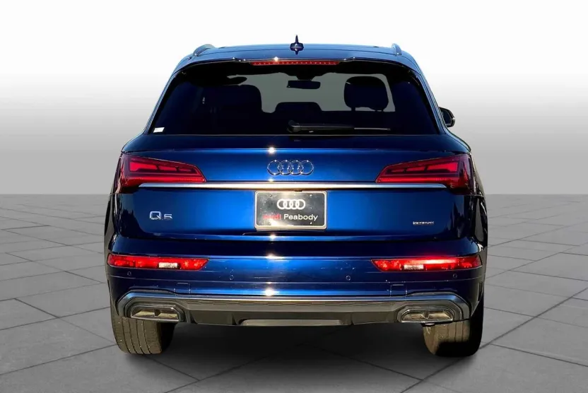2022 Audi Q5 S line Premium photo 1