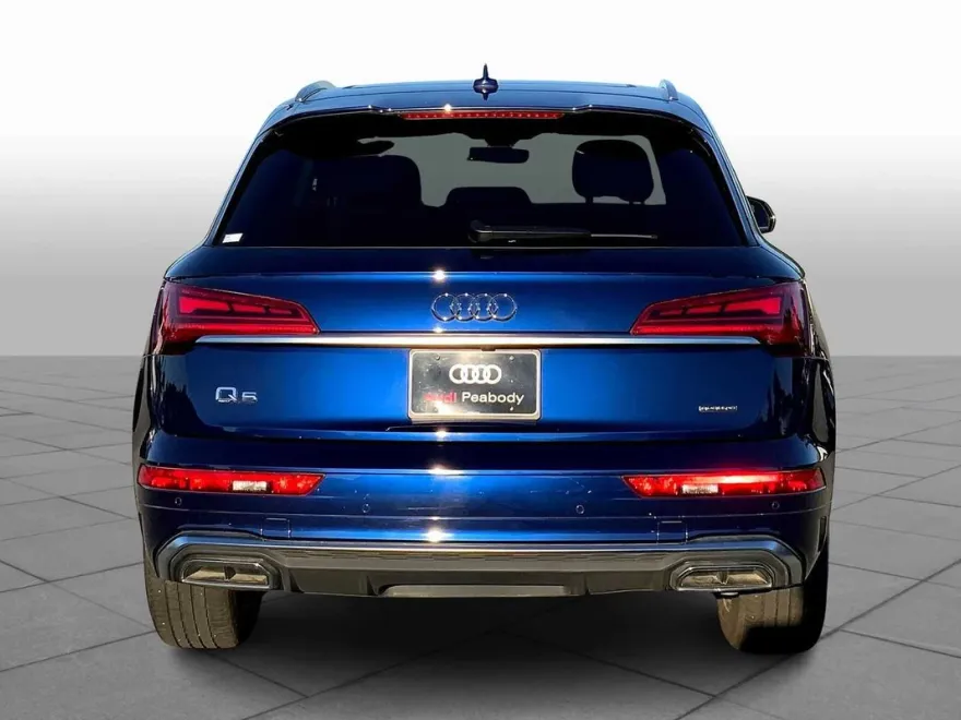 2022 Audi Q5 S line Premium photo 1
