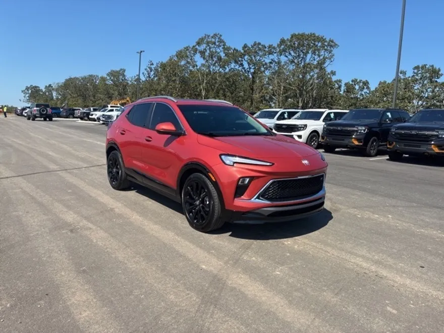 2024 Buick Encore GX Sport Touring photo 1