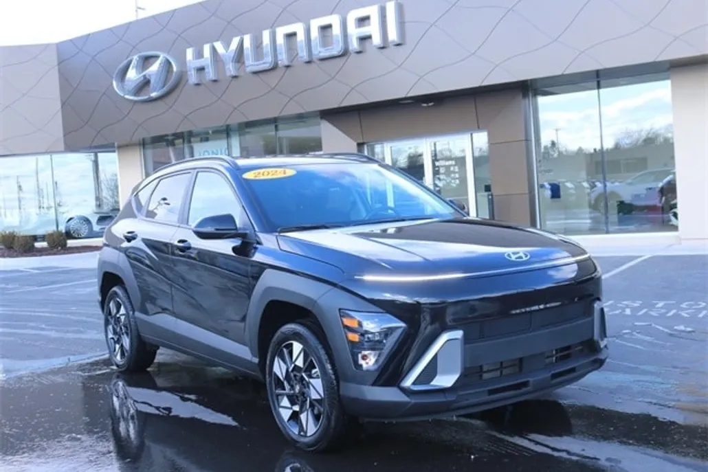 2024 Hyundai Kona SEL photo 1
