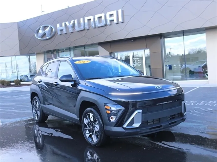 2024 Hyundai Kona SEL photo 1