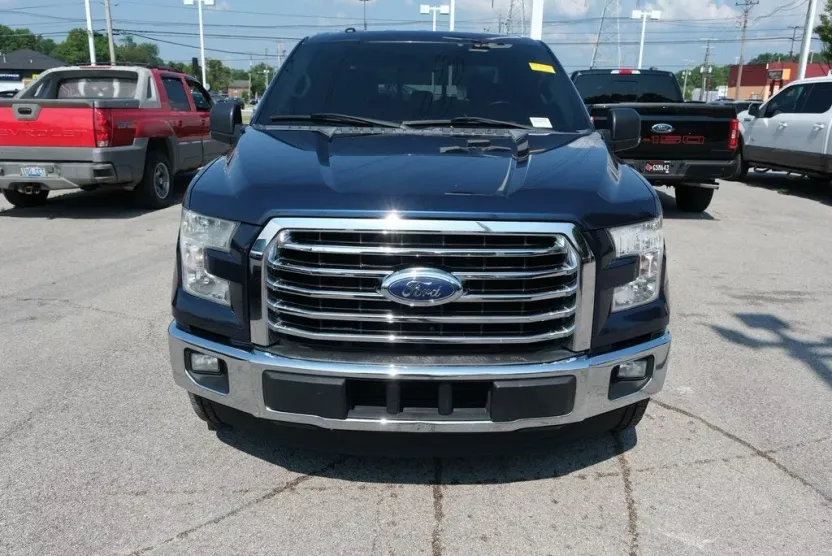 2015 Ford F-150 XLT photo 1