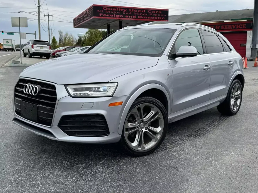 2016 Audi Q3 Prestige photo 1