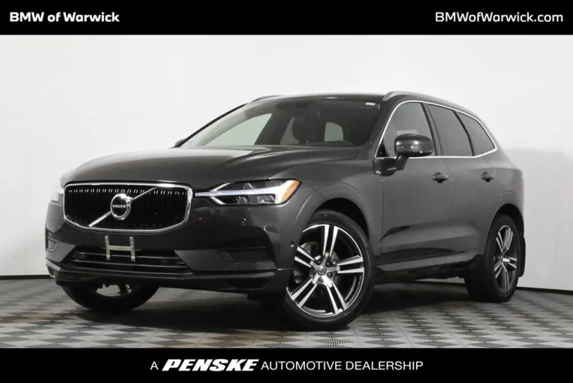 2018 Volvo XC60 T5 Momentum photo 1